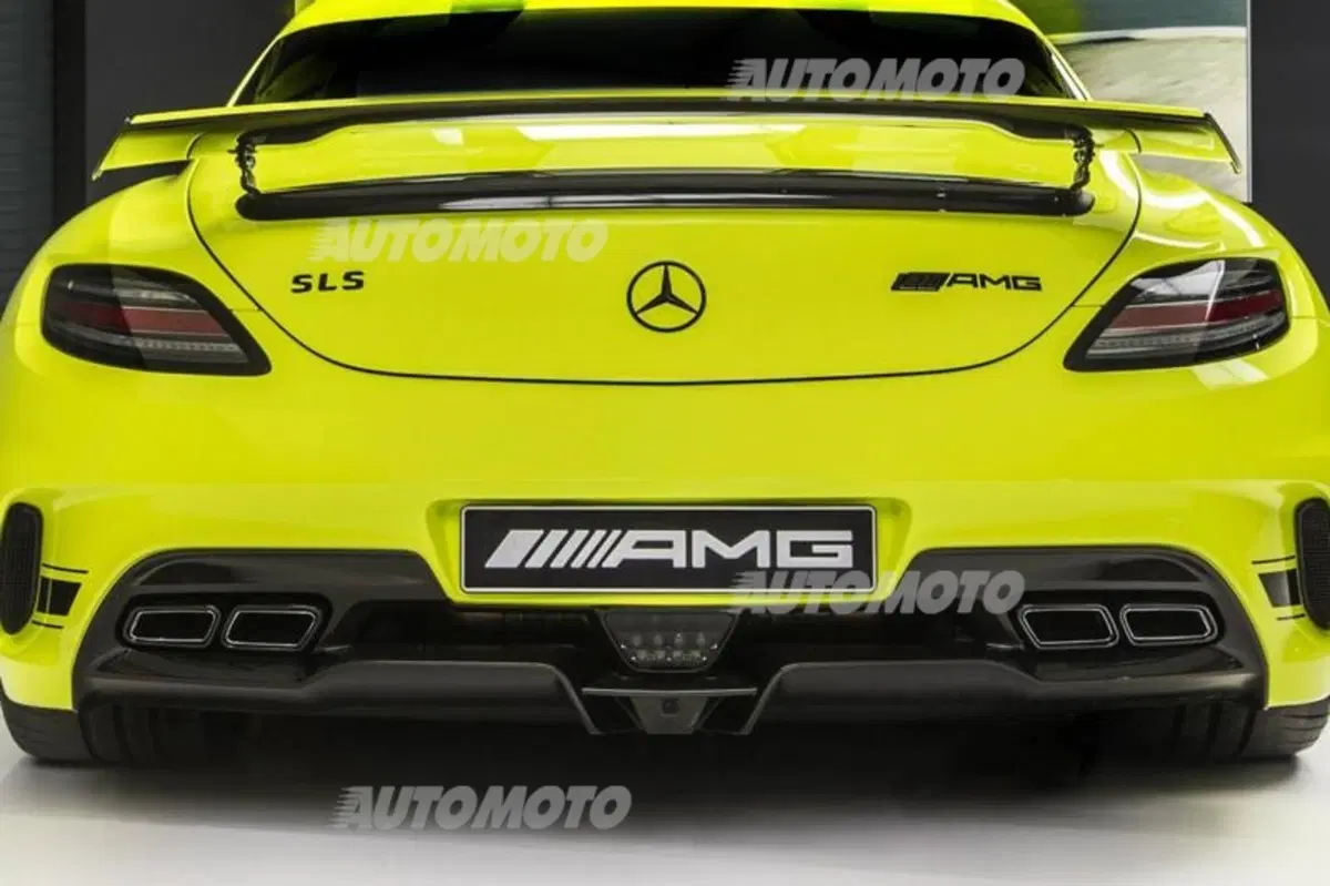 Mercedes-Benz SLS AMG Black Series: l'esemplare dell’AMG Performance Studio (6)