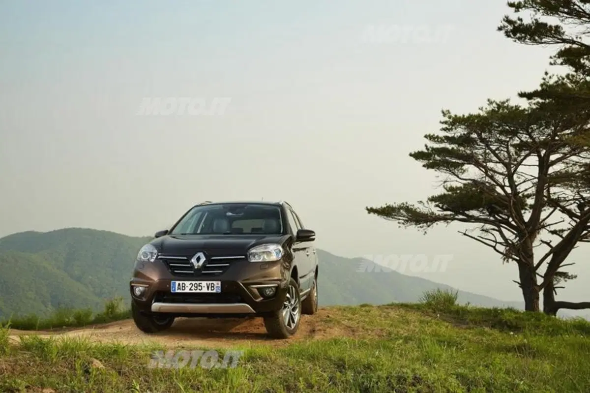 Renault Koleos restyling: tutti i dettagli e i prezzi per l'Italia (10)