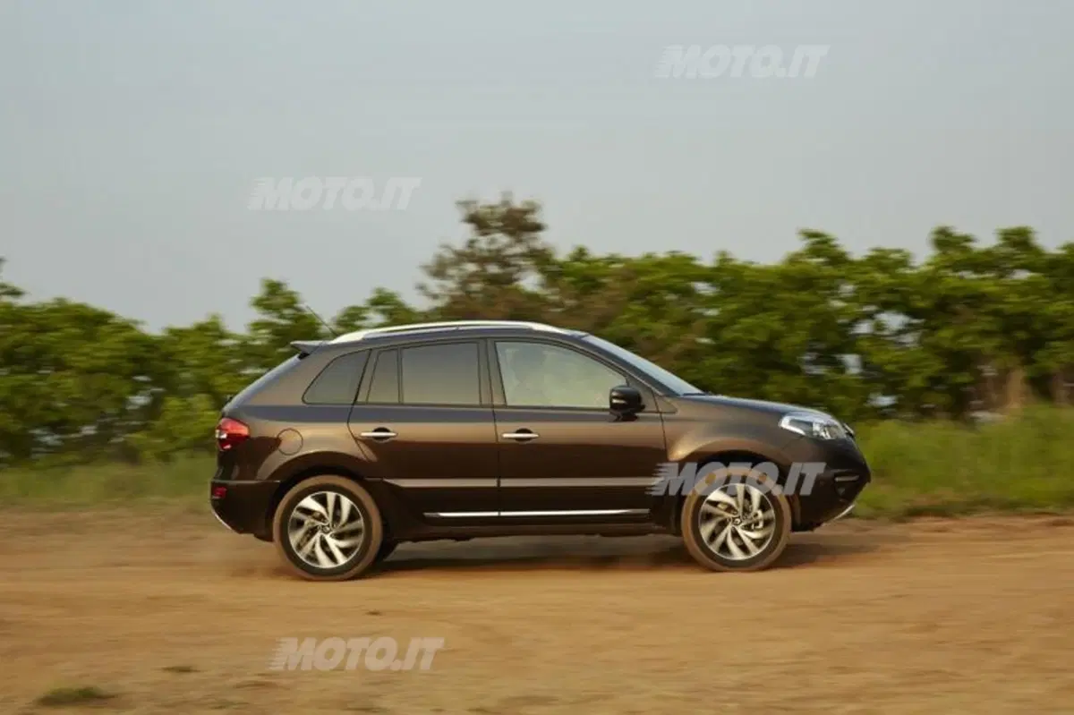 Renault Koleos restyling: tutti i dettagli e i prezzi per l'Italia (13)
