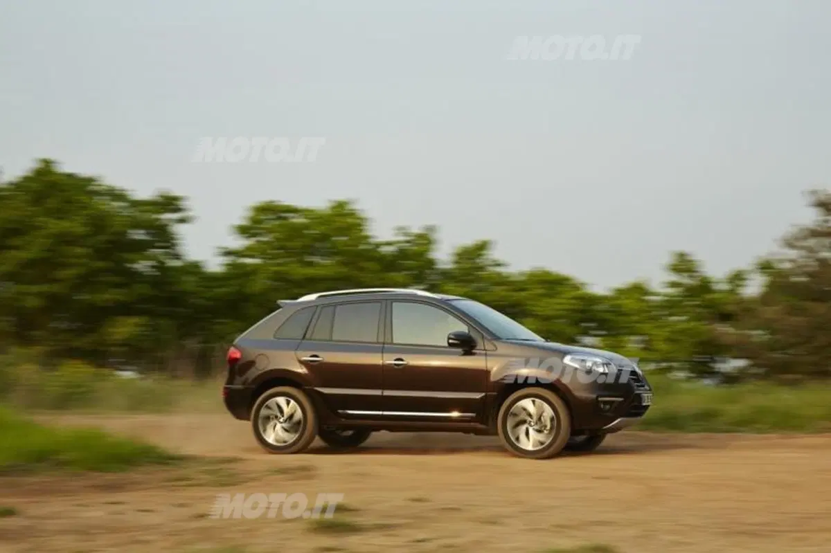 Renault Koleos restyling: tutti i dettagli e i prezzi per l'Italia (14)