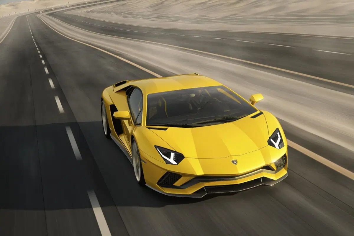 Lamborghini Aventador S, controllo totale [Video]