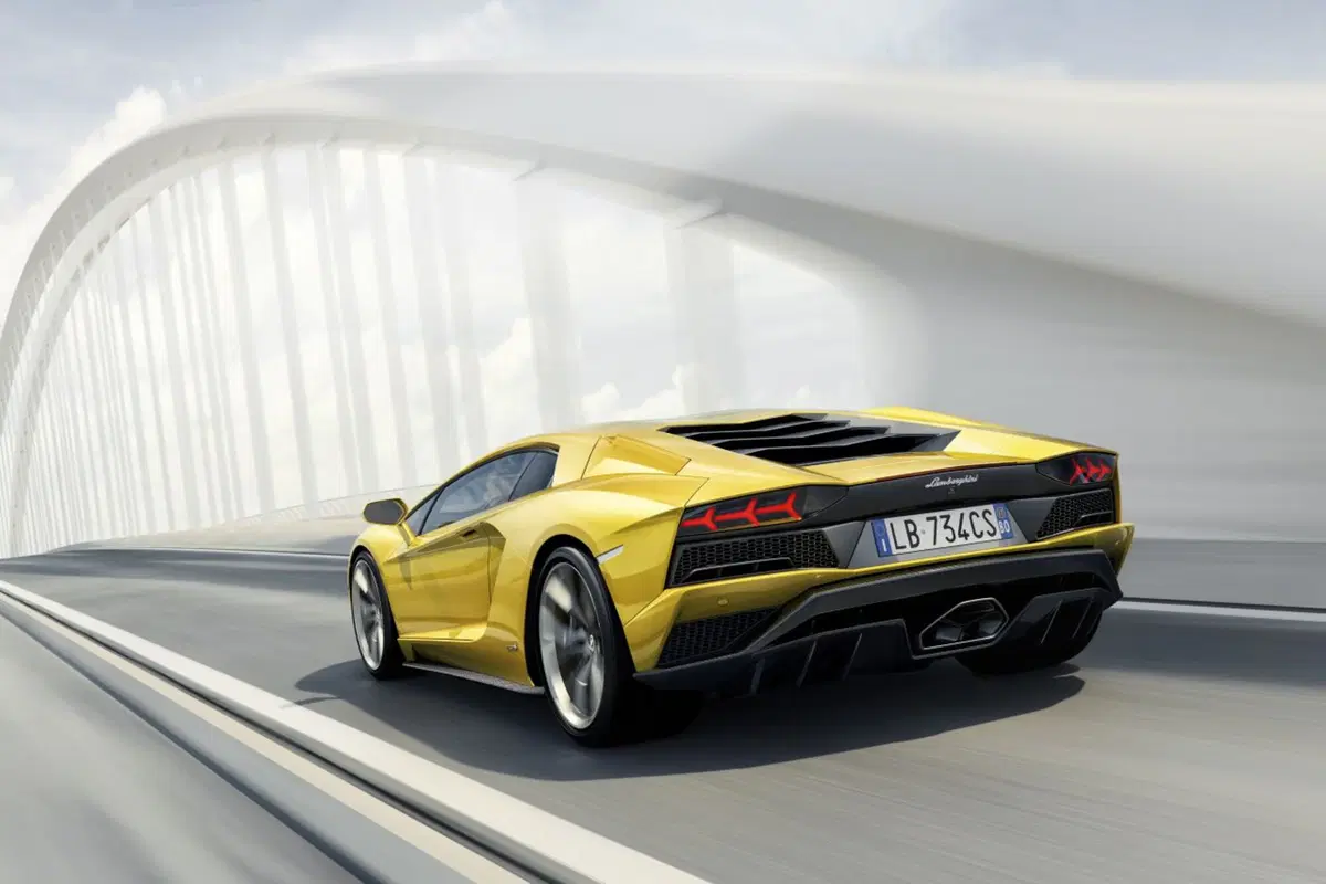 Lamborghini Aventador S, controllo totale [Video] (3)