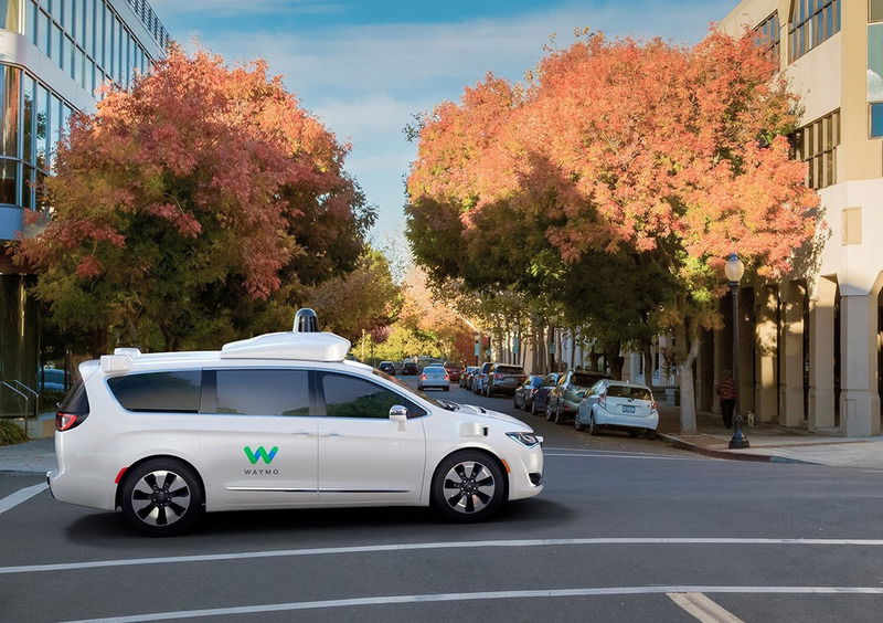 Google, svelata la Chrysler Pacifica Hybrid di Waymo