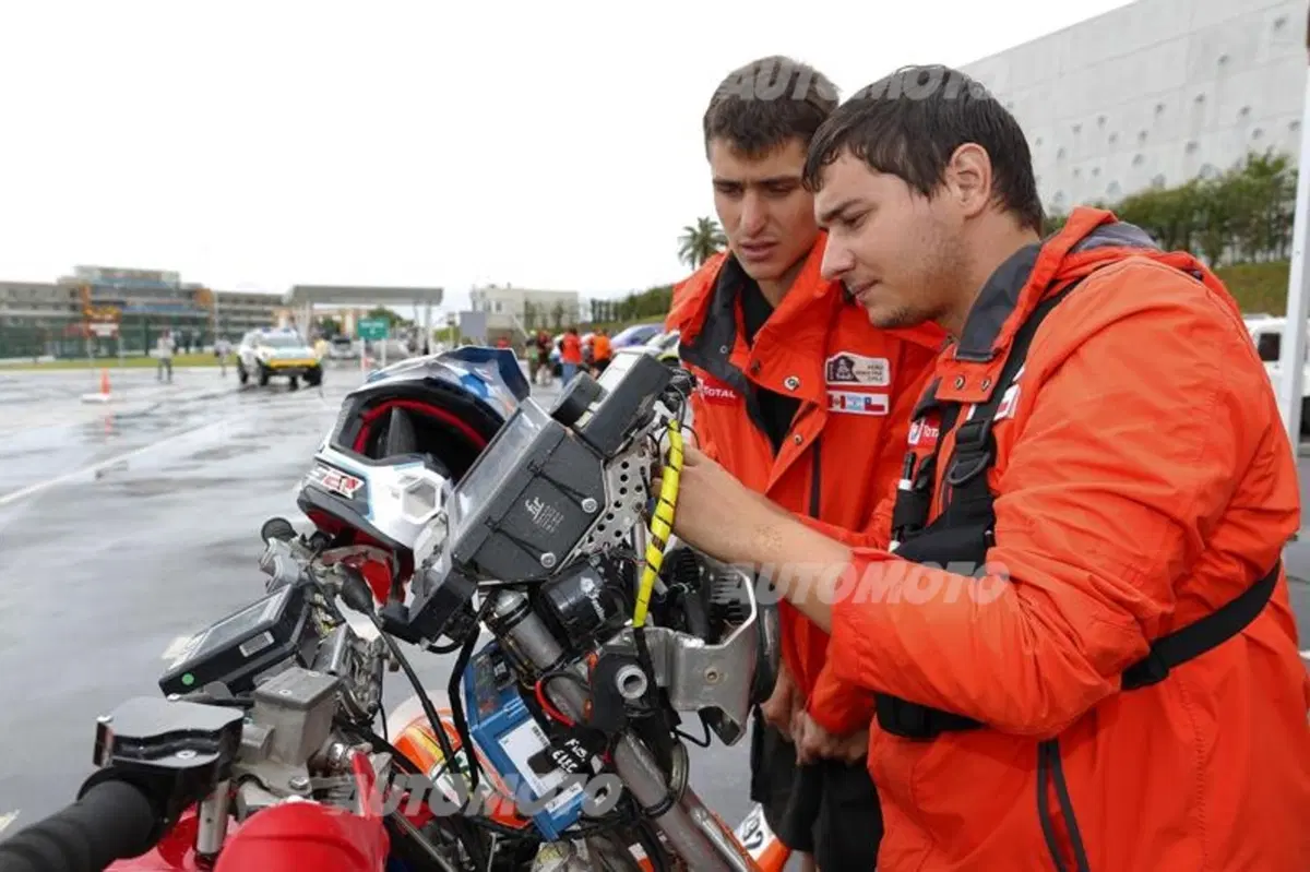 Dakar 2014, Prima Tappa. Joan Barreda (Honda), Ignacio Casale (Quad Yamaha), e Carlos Sousa (Haval) i primi leader (27)