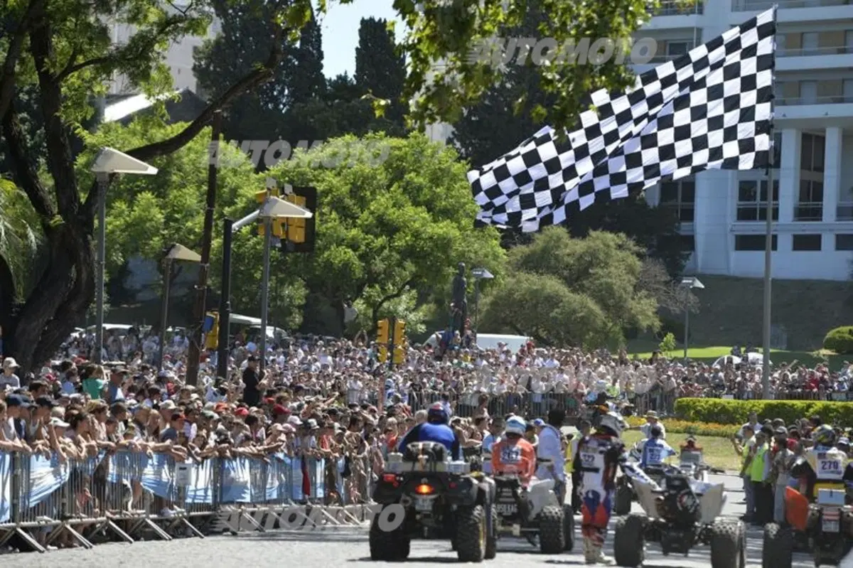 Dakar 2014, Prima Tappa. Joan Barreda (Honda), Ignacio Casale (Quad Yamaha), e Carlos Sousa (Haval) i primi leader (45)
