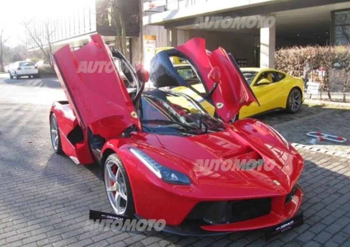 LaFerrari: in vendita un esemplare "usato" a 2,38 milioni