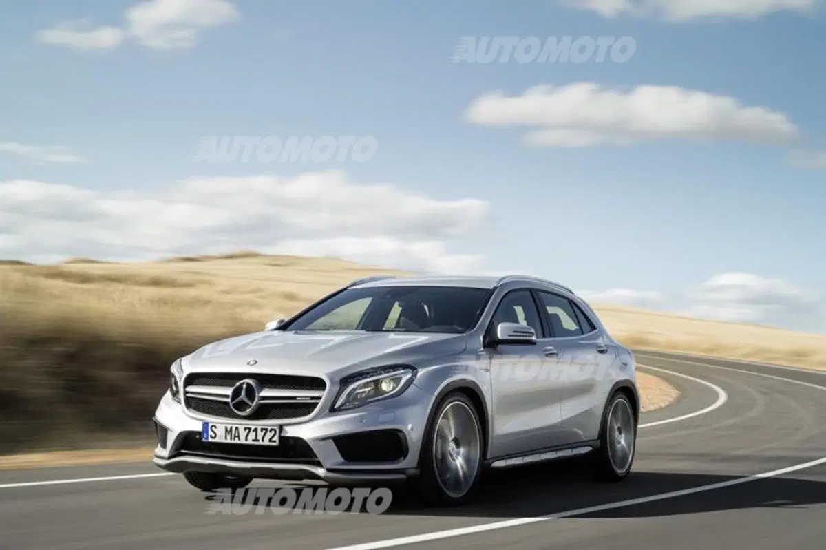 Mercedes-Benz GLA 45 AMG: foto e informazioni ufficiali (2)