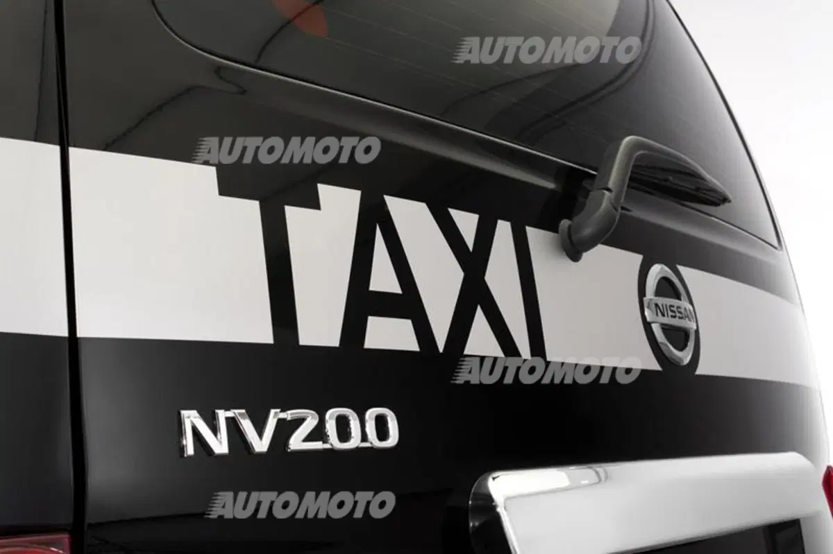 Nissan NV200 London Taxi: ecco il nuovo cab (3)