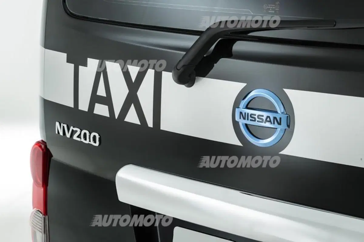 Nissan NV200 London Taxi: ecco il nuovo cab (9)