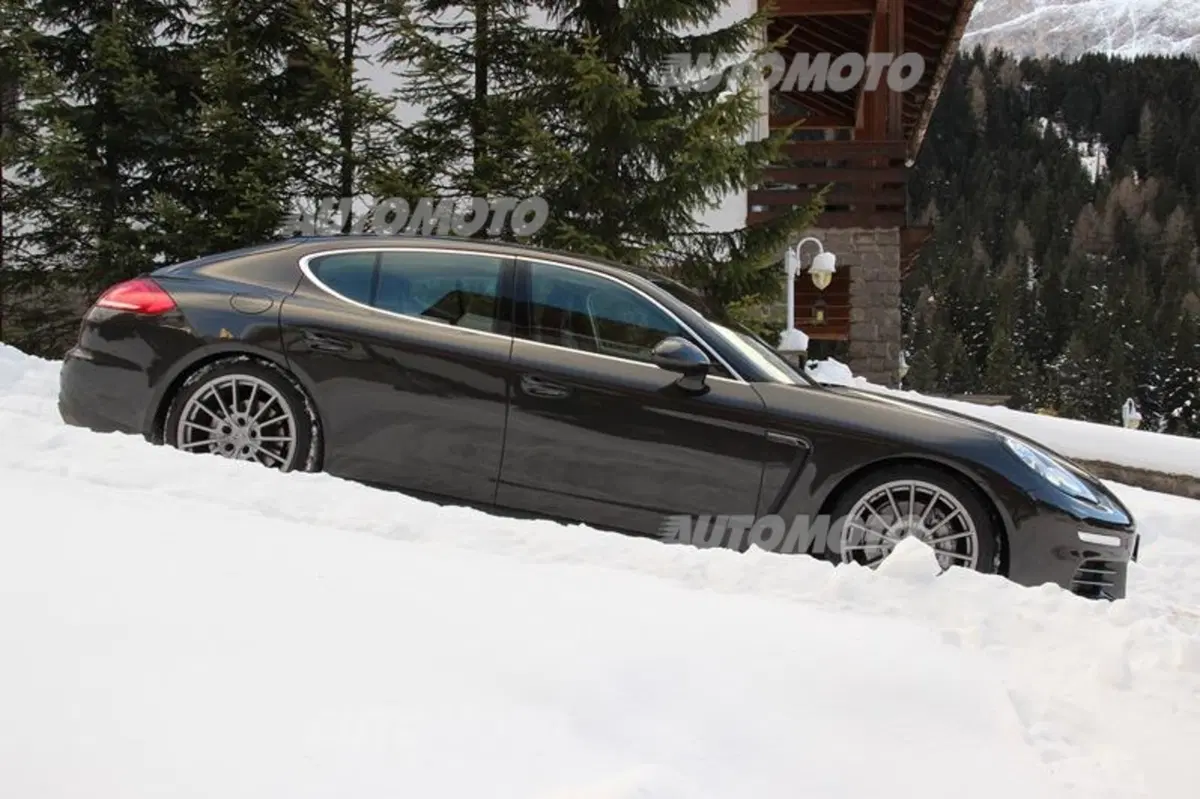 Porsche Panamera 4S restyling (17)