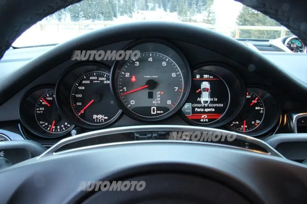 Porsche Panamera 4S restyling (36)