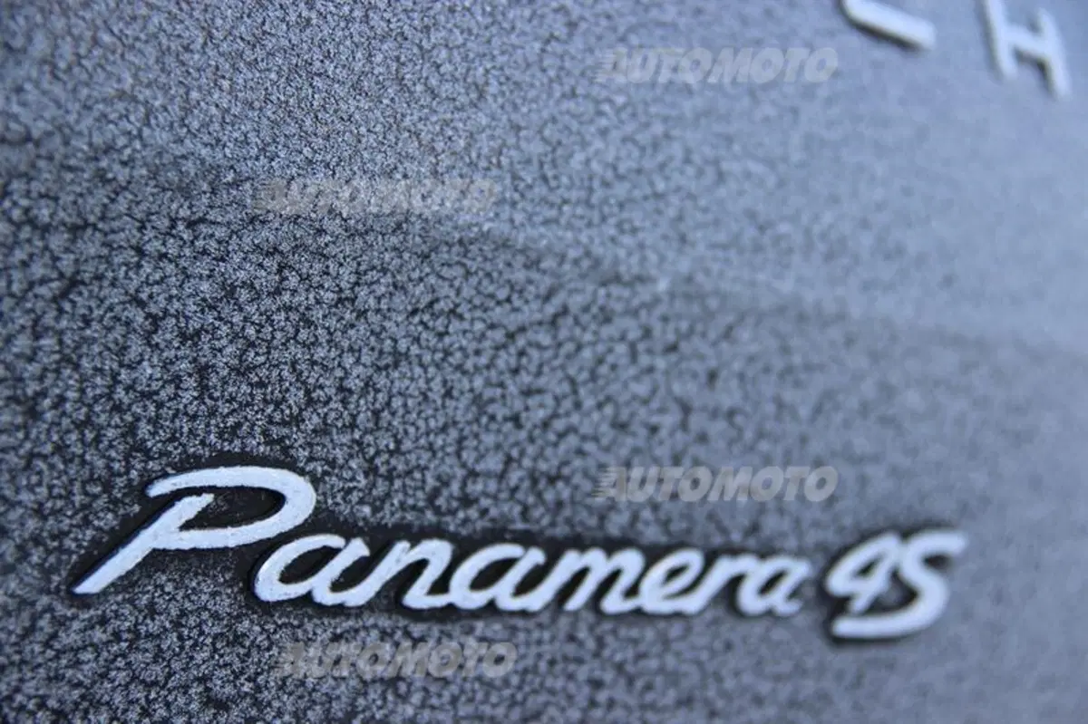 Porsche Panamera 4S restyling (46)