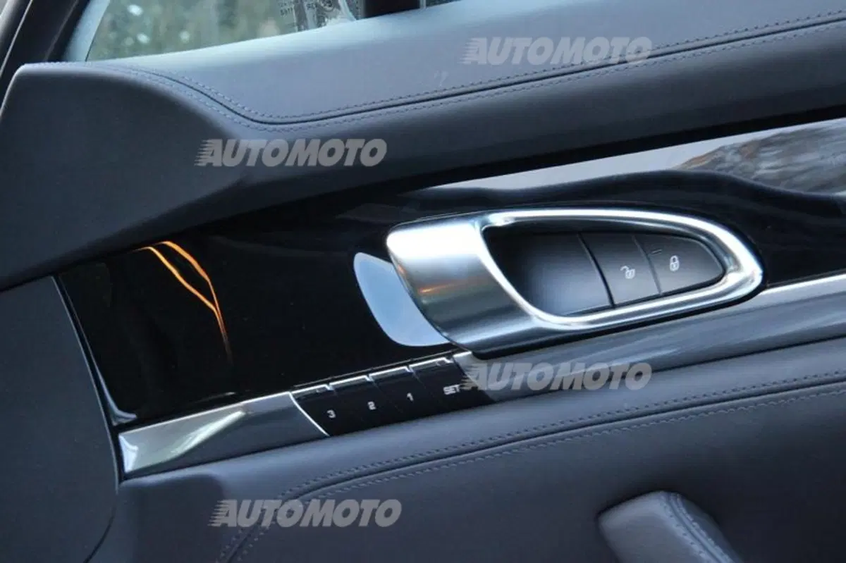 Porsche Panamera 4S restyling (53)