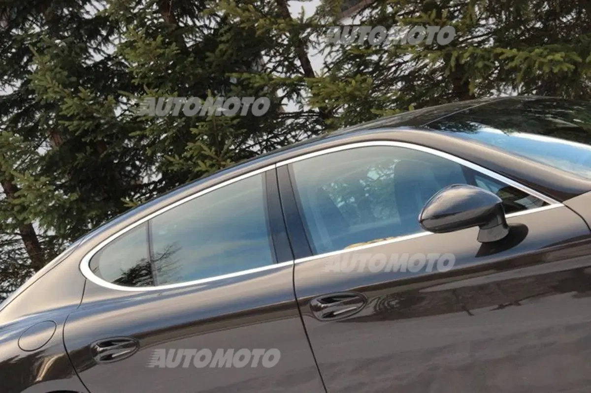 Porsche Panamera 4S restyling (74)