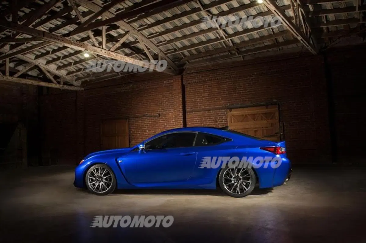 Lexus RC F: ecco la nuova coupé sportiva da 450 CV (3)