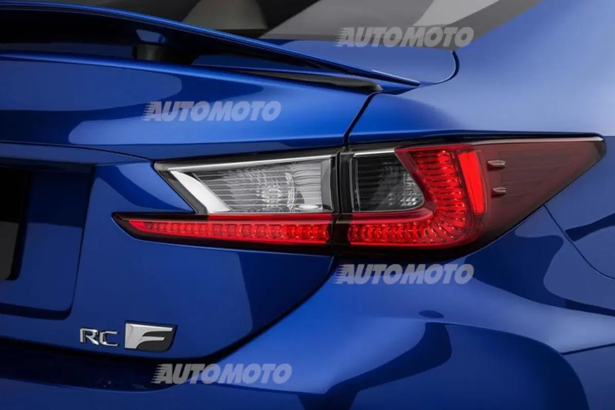 Lexus RC F: ecco la nuova coupé sportiva da 450 CV (38)