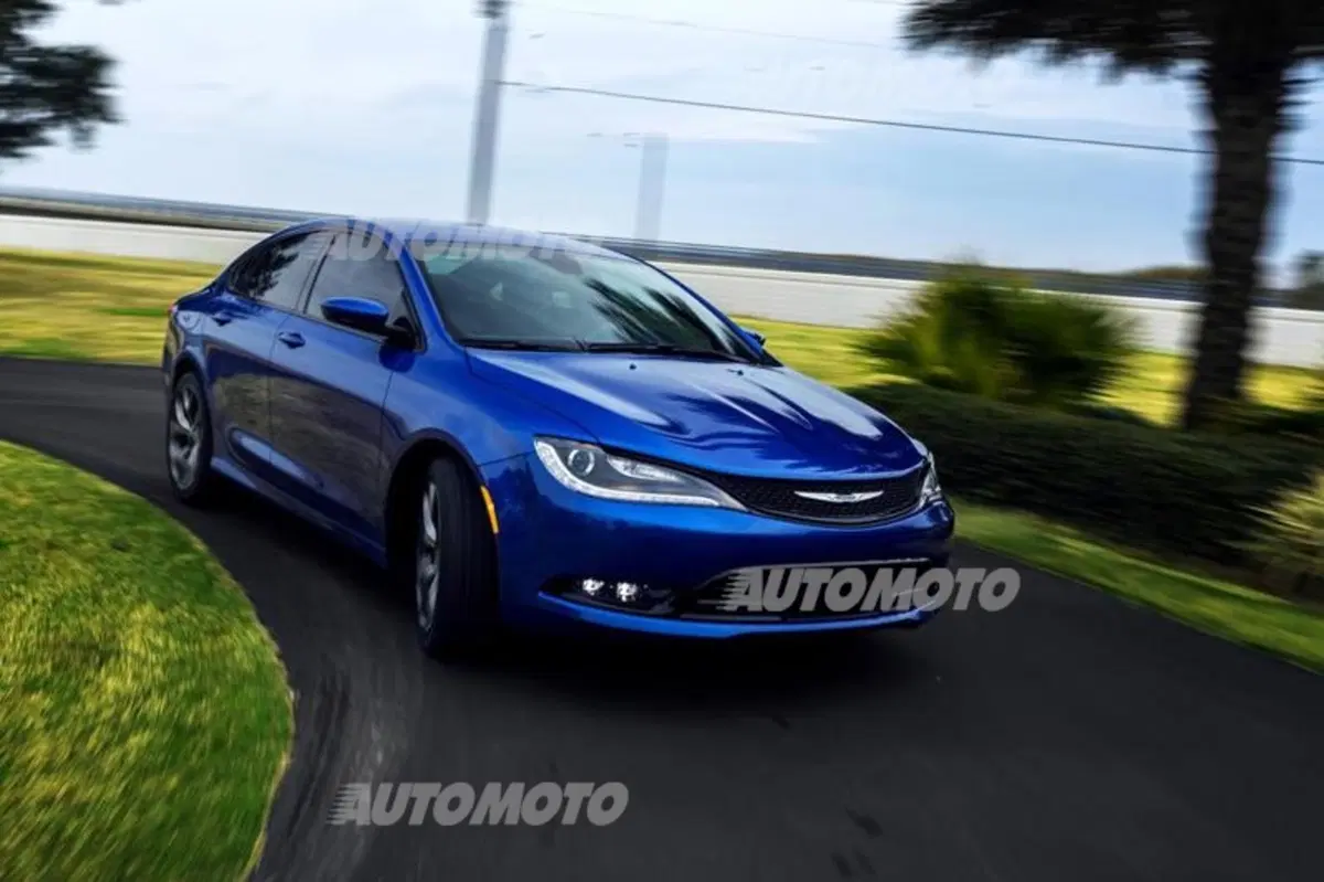 Nuova Chrysler 200: immagini e dettagli ufficiali (14)
