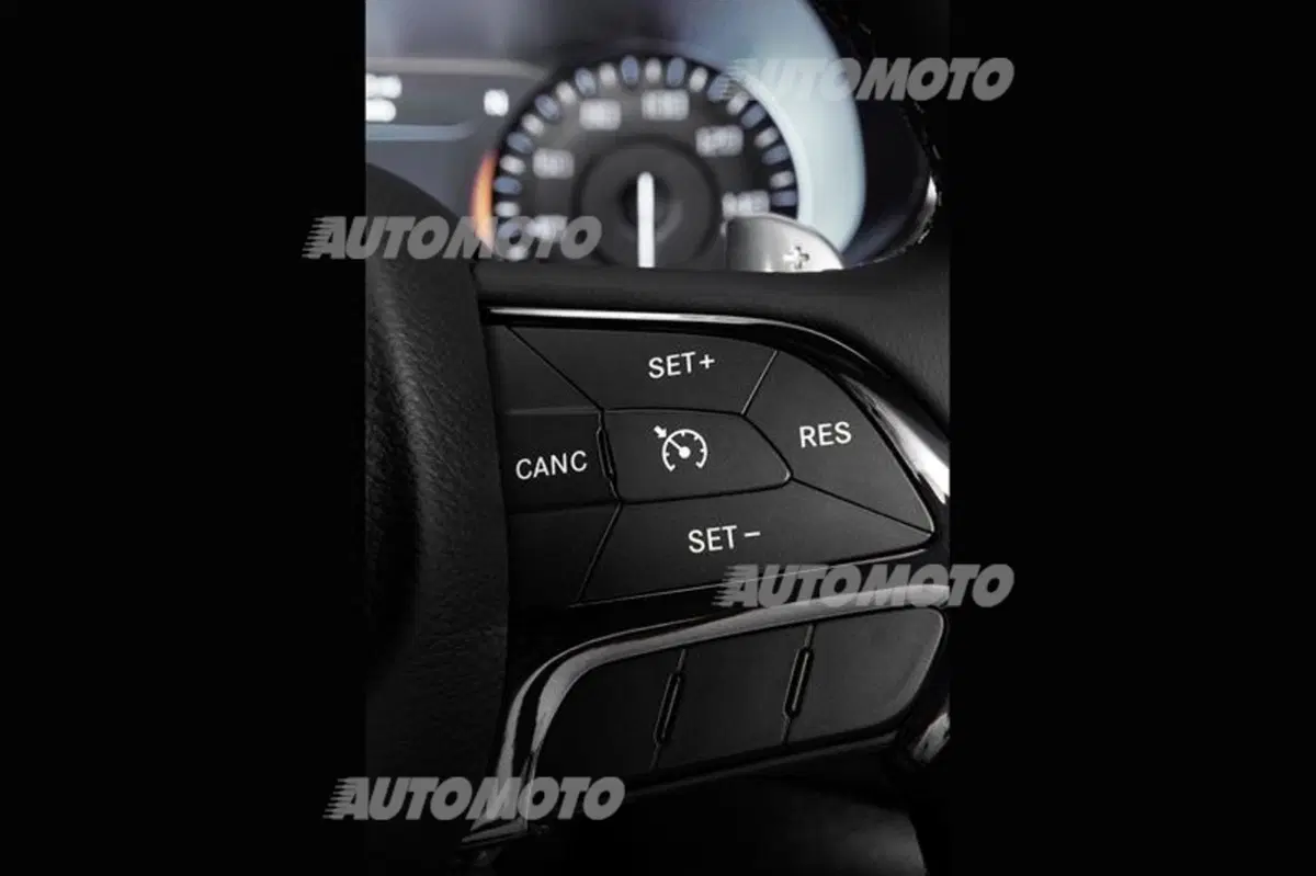 Nuova Chrysler 200: immagini e dettagli ufficiali (23)