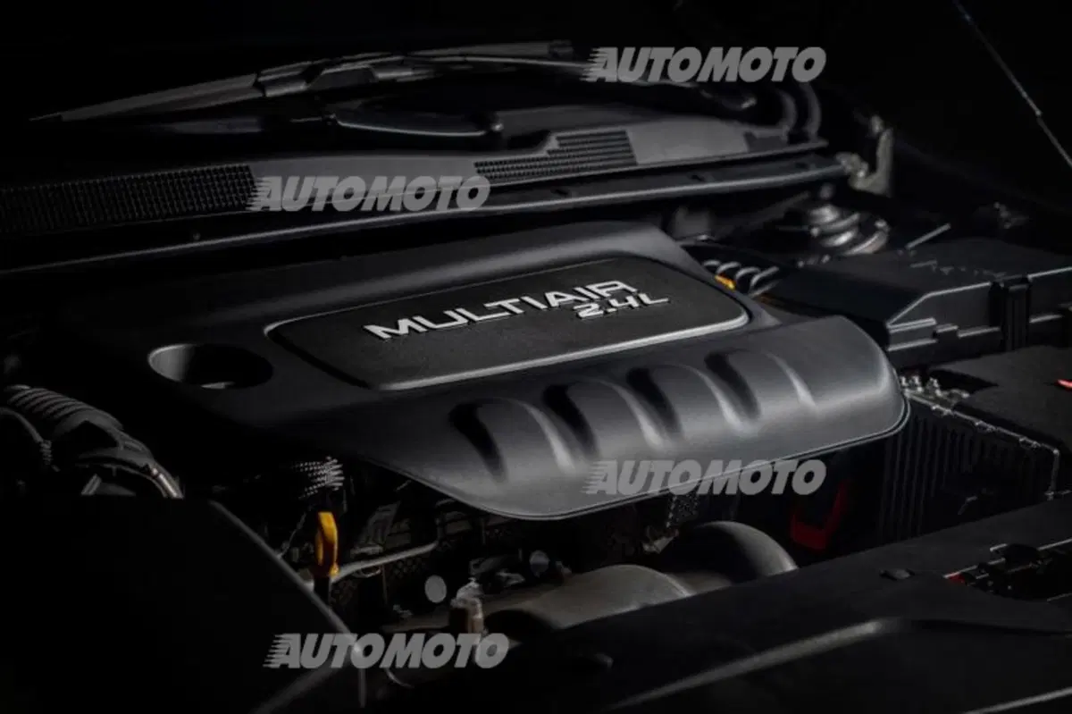Nuova Chrysler 200: immagini e dettagli ufficiali (37)