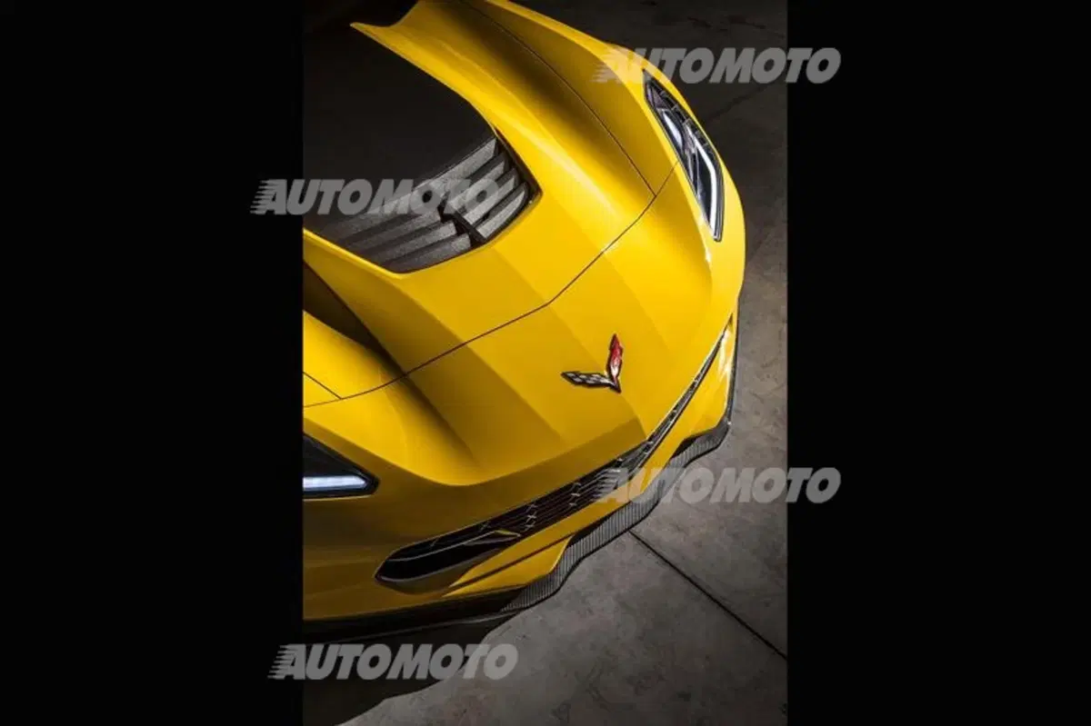 Nuova Corvette Z06: immagini e dati ufficiali (20)