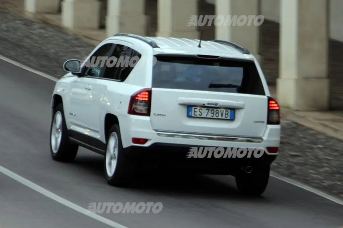 Jeep Compass (2)