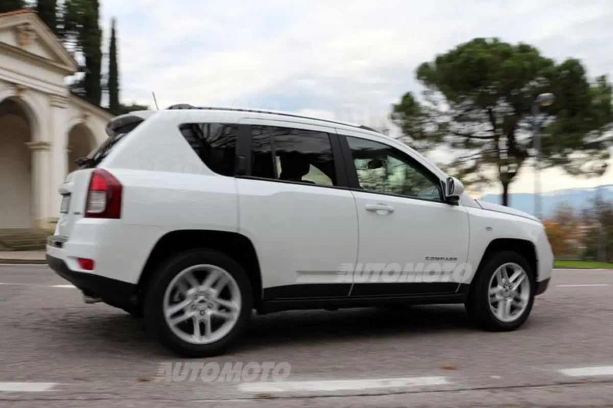 Jeep Compass (3)