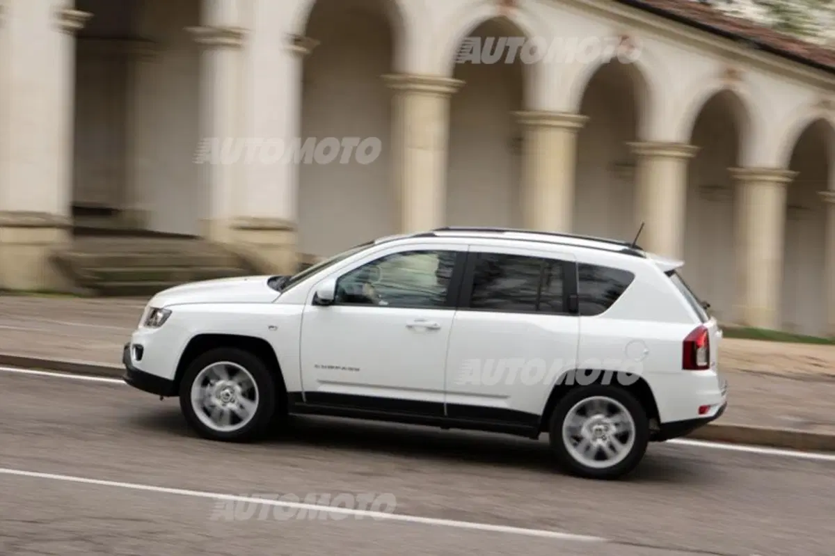 Jeep Compass (4)