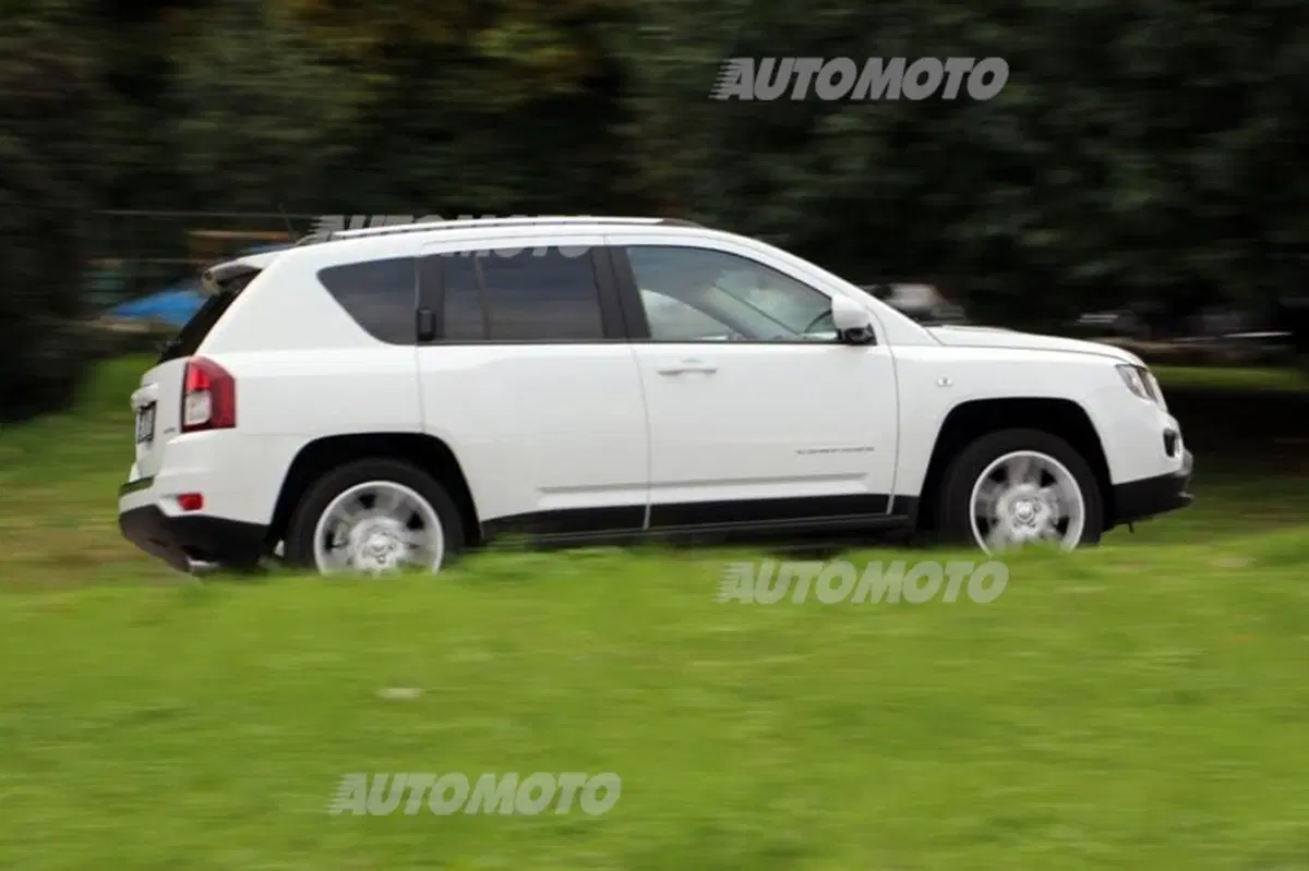 Jeep Compass (14)