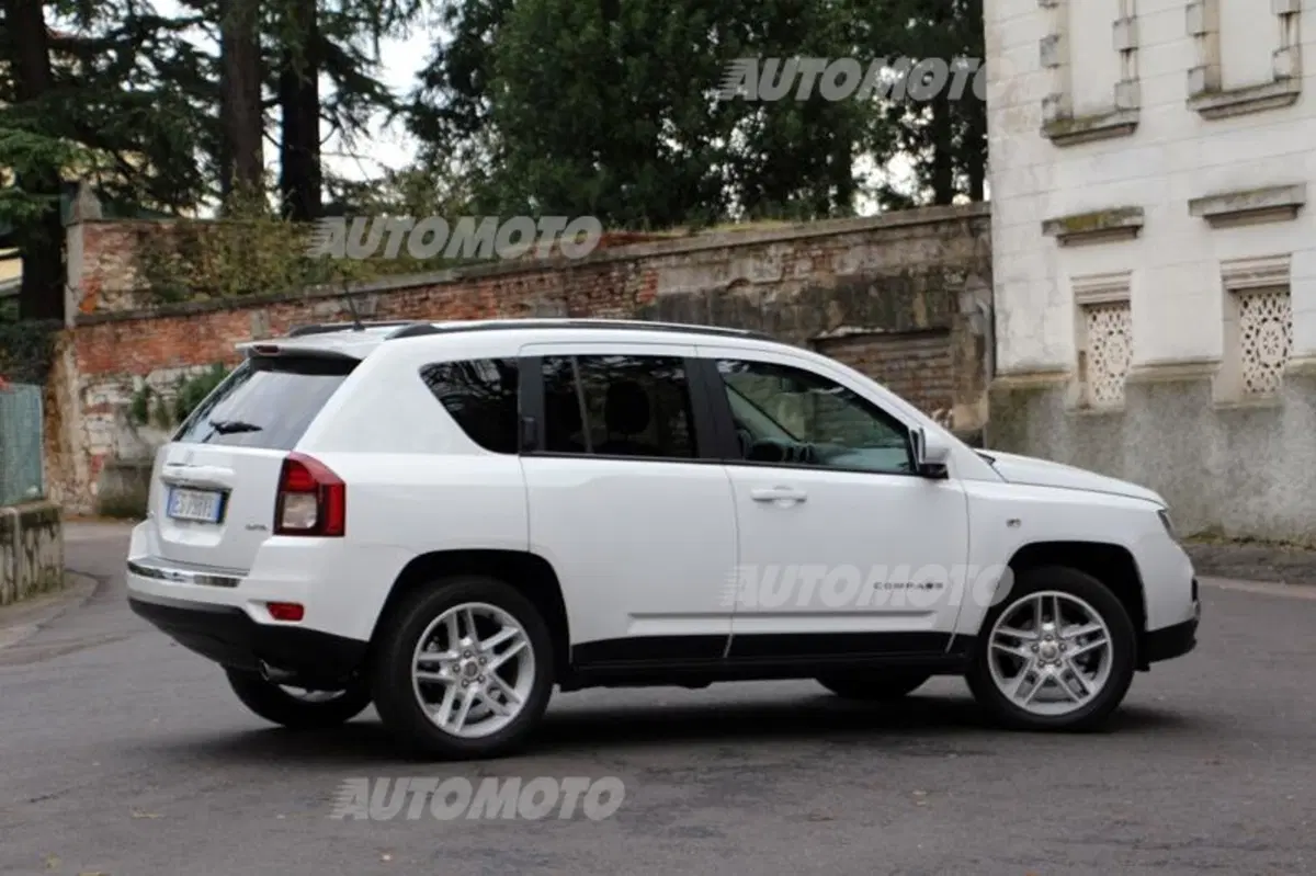 Jeep Compass (18)