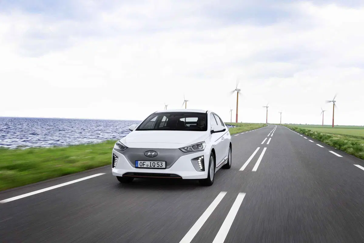Hyundai Ioniq Electric: i prezzi di listino (2)