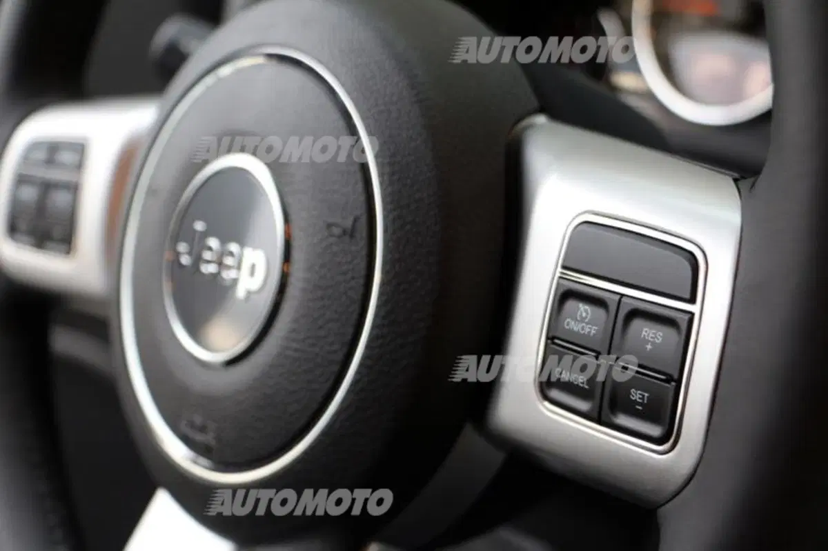 Jeep Compass (30)