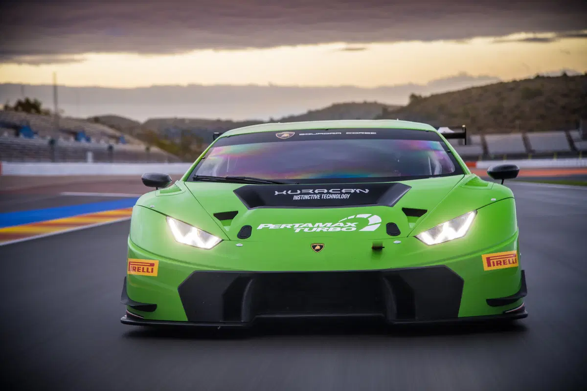 Lamborghini Huracán GT3 [Video prova in pista] (6)