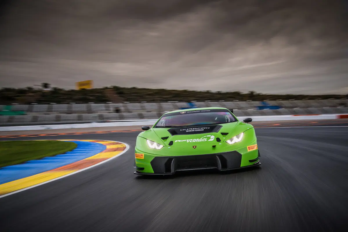 Lamborghini Huracán GT3 [Video prova in pista] (8)