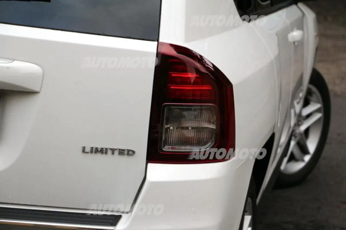 Jeep Compass (48)