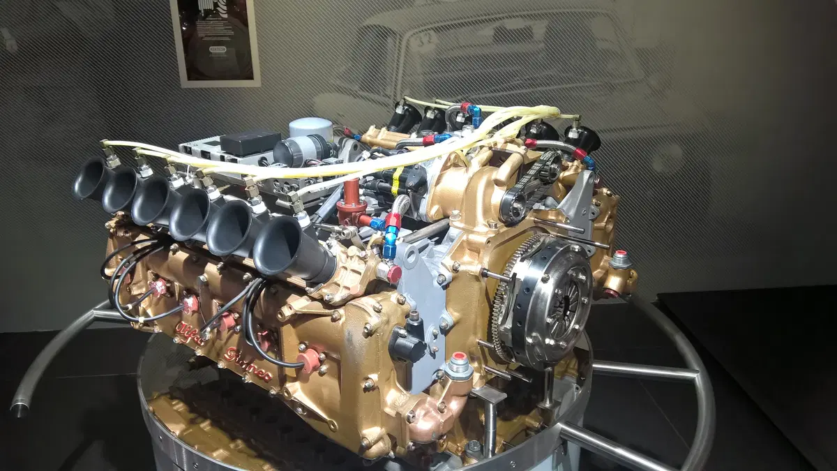 Museo Alfa Romeo: 10 "segreti" da non perdere, dalla 33 Stradale alla 155 DTM (17)