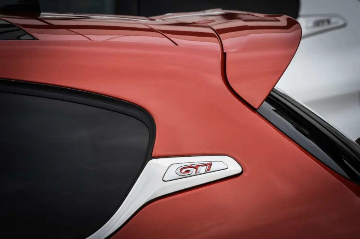 Peugeot 208 GTI restyling (208 CV) [Video Primo Test] (9)