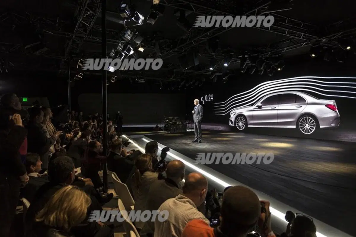 Zetsche: «La nuova Mercedes-Benz Classe C è la migliore di sempre. Ecco perché» (20)