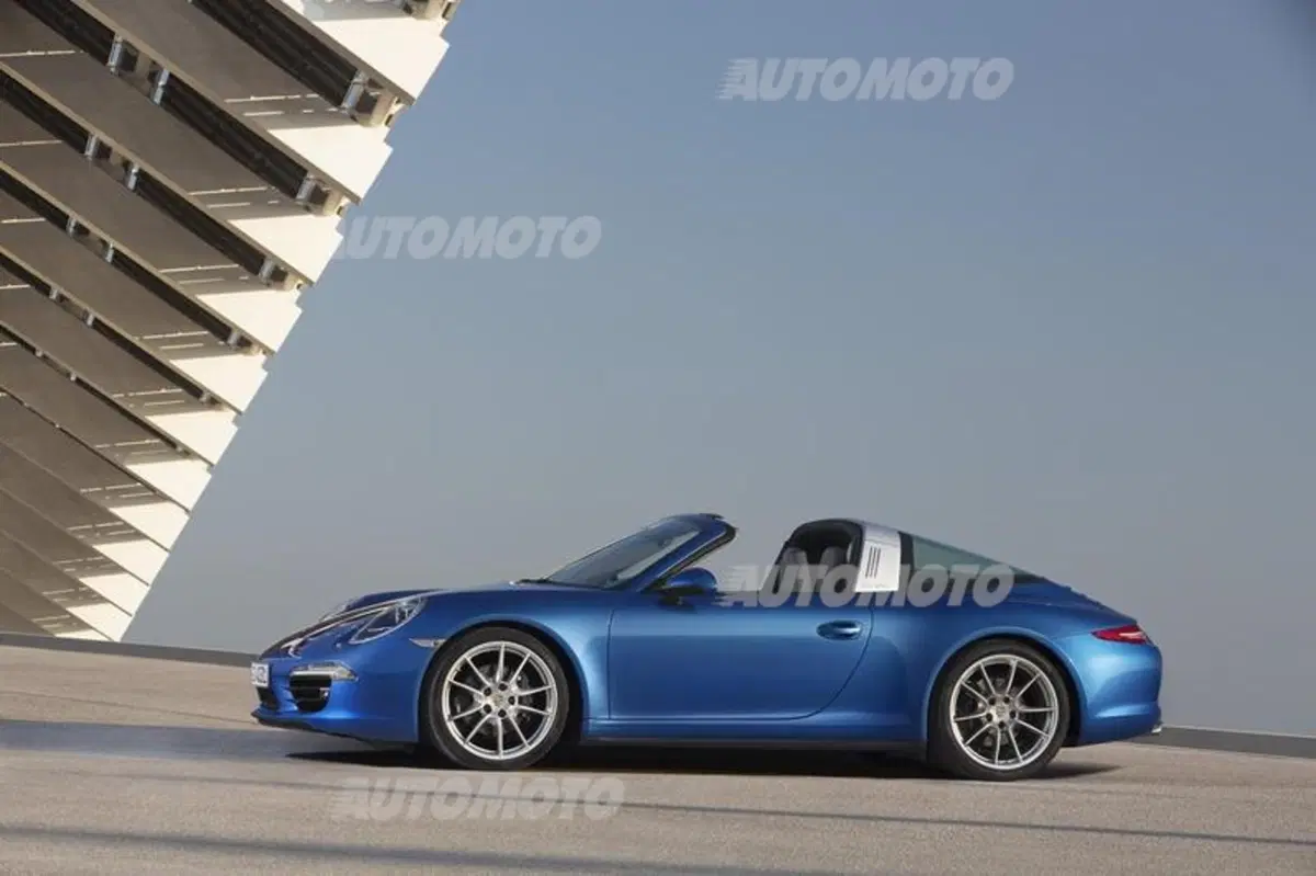 Nuova Porsche 911 Targa: ritorno alle origini (10)