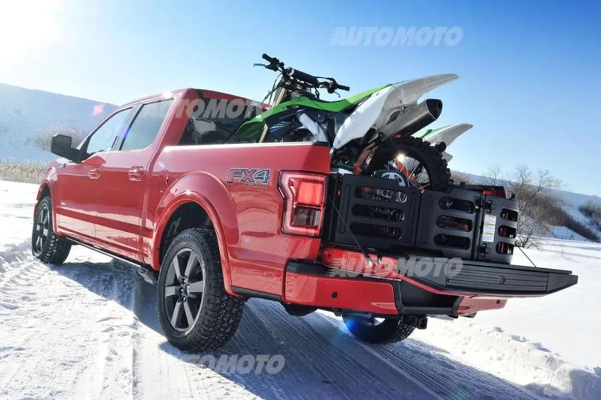 Nuovo Ford F-150: grandi novità per il pick-up più venduto del mondo (9)