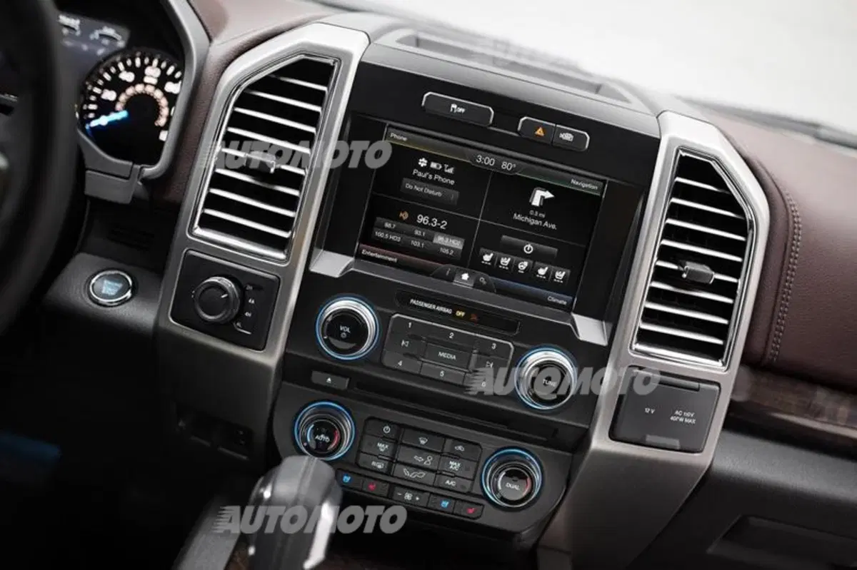 Nuovo Ford F-150: grandi novità per il pick-up più venduto del mondo (18)