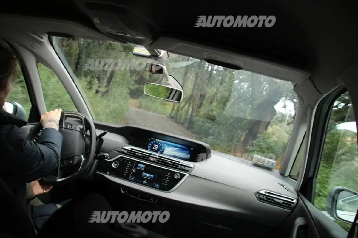 Citroen C4 Picasso 1.6 e-HDi ETG6 (23)