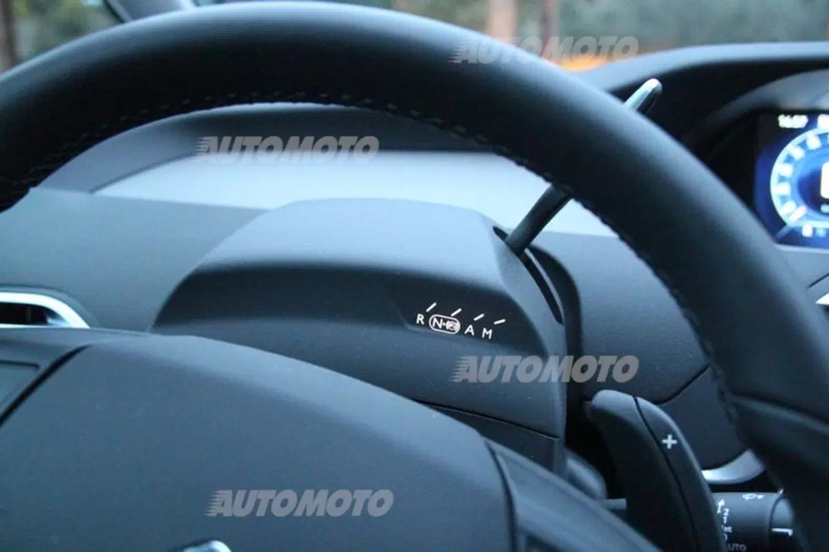 Citroen C4 Picasso 1.6 e-HDi ETG6 (30)