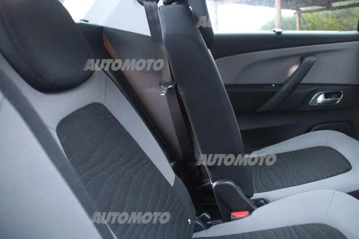 Citroen C4 Picasso 1.6 e-HDi ETG6 (41)