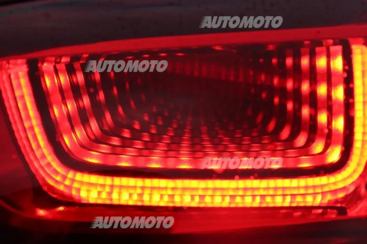 Citroen C4 Picasso 1.6 e-HDi ETG6 (64)
