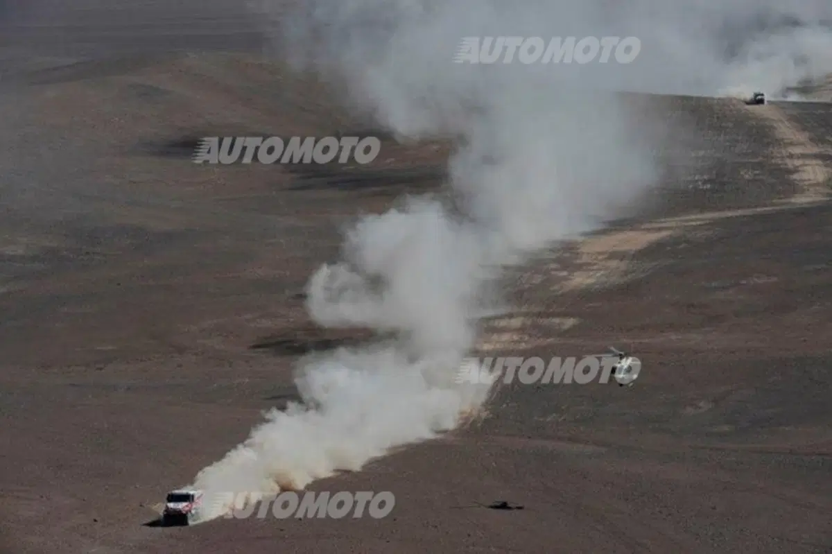 Dakar 2014, tappa 12. Cardiopalmo! Vincono Despres e Peterhansel. Barreda è KO (11)