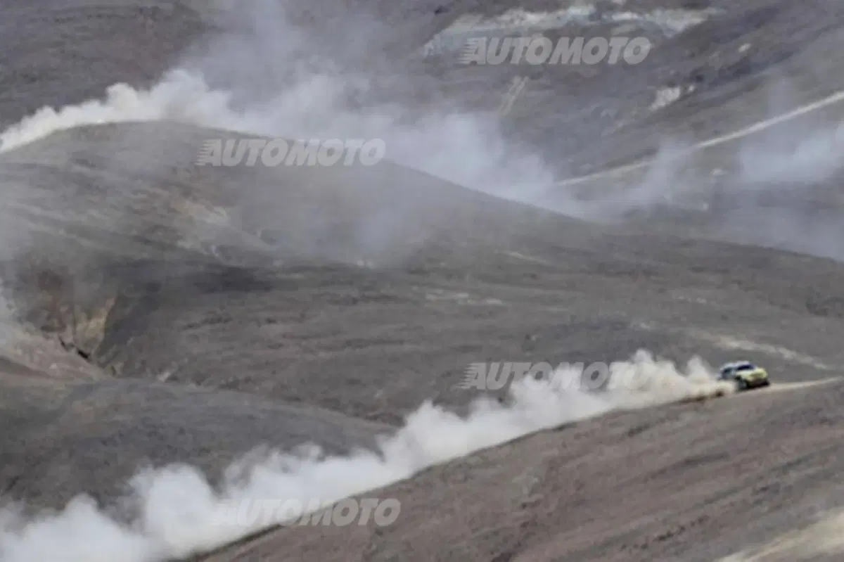 Dakar 2014. Vincono Marc Coma (KTM) e Joan Roma (Mini All4 Racing) (4)