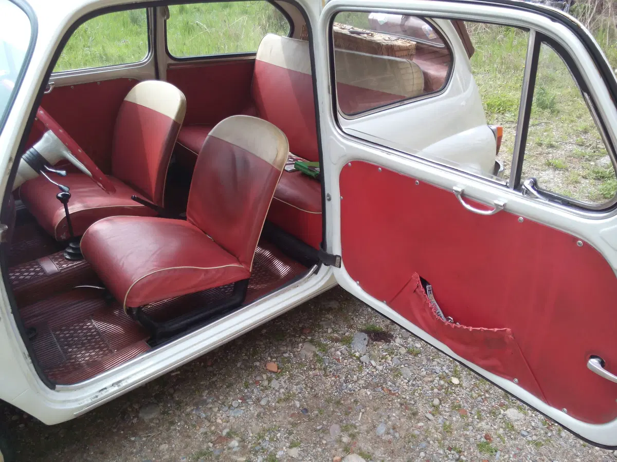 Epoca auto e personaggi. Ecco la mitica Fiat 600d (2)