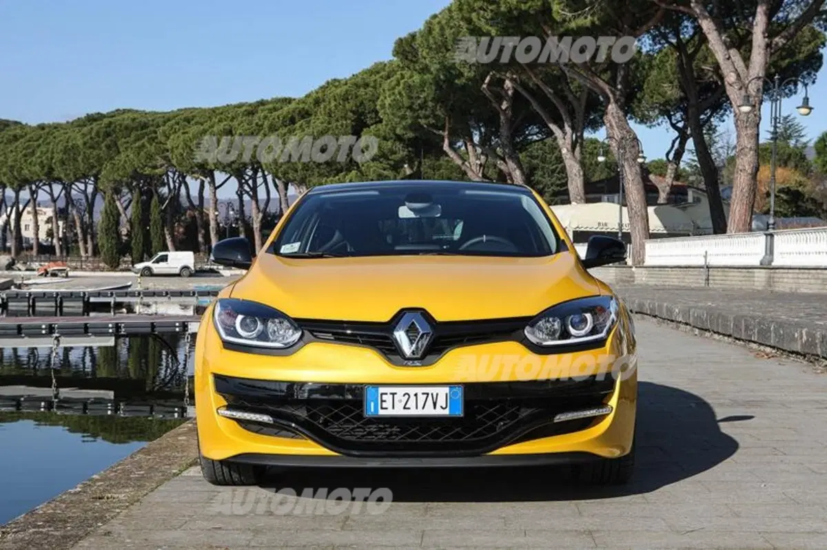 Renault Mégane 1.2 TCe 130 CV (44)
