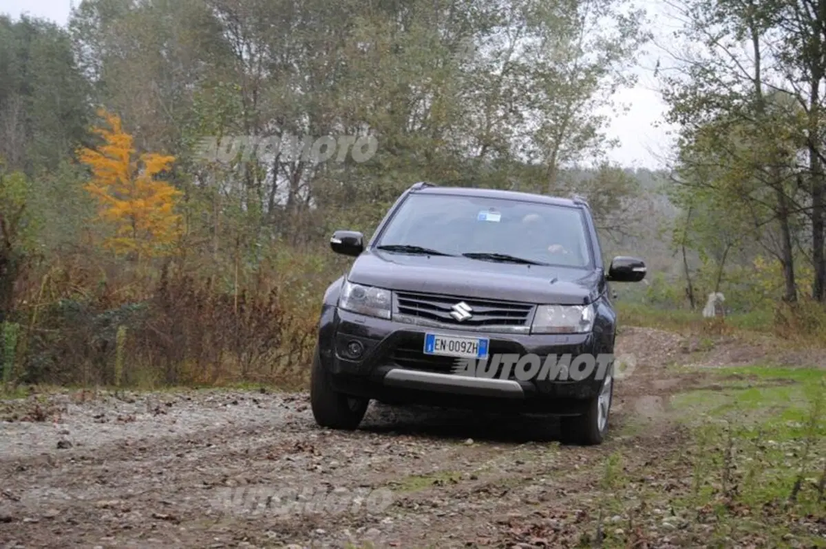 Suzuki Grand Vitara (2)