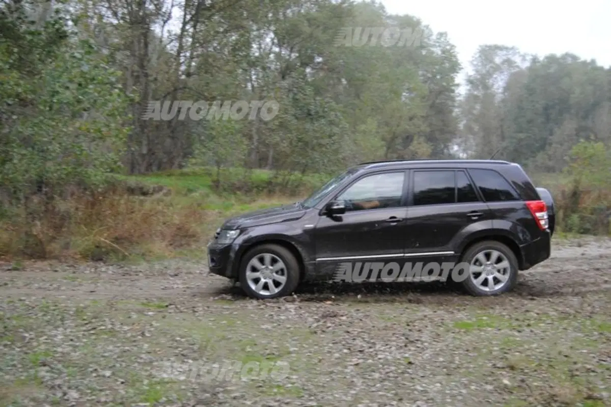 Suzuki Grand Vitara (10)